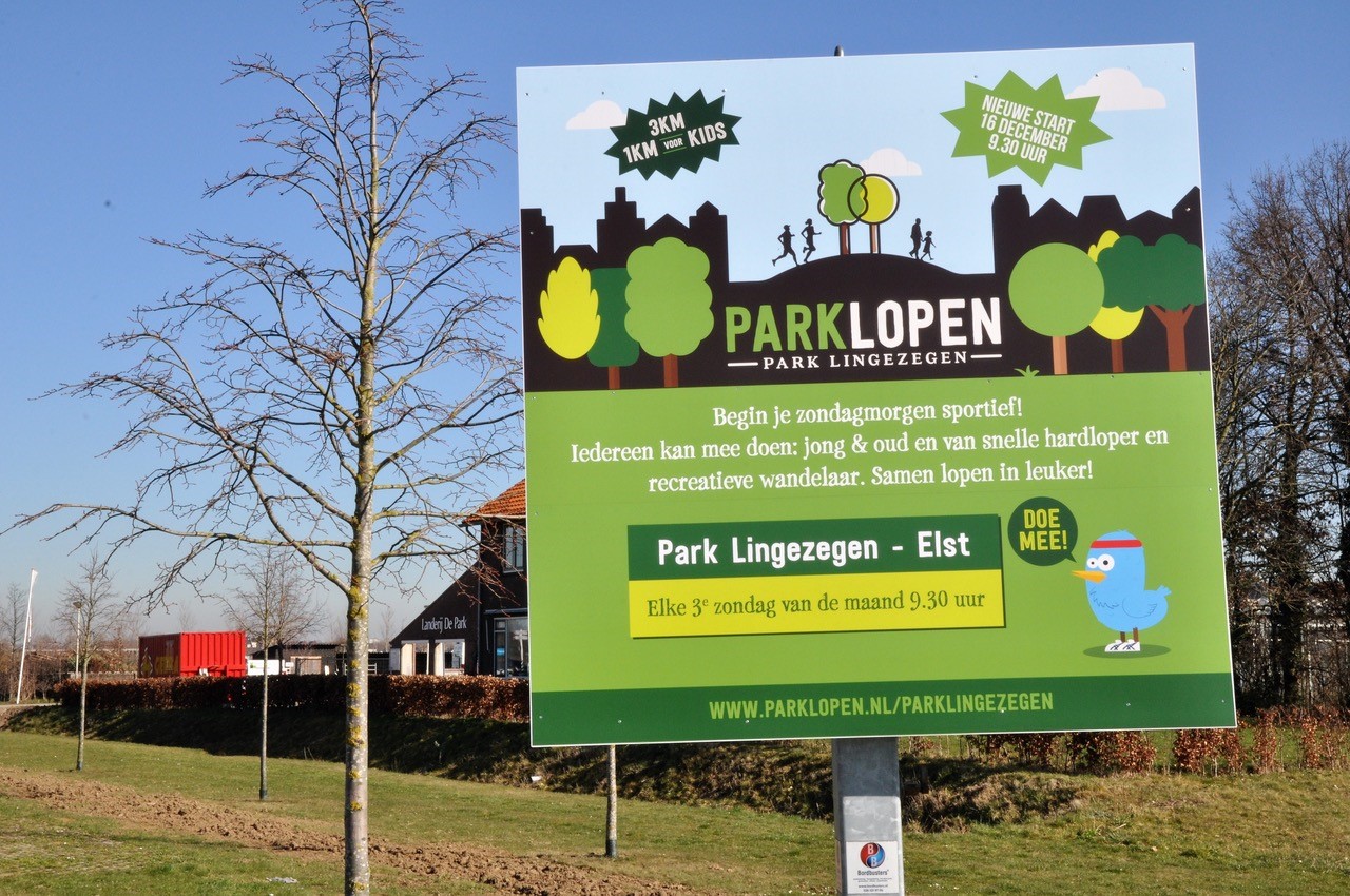 bord uitnodiging parklopen iedere 3e zondag van de maand in Park Lingezegen